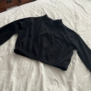 YL girls black midriff/liner